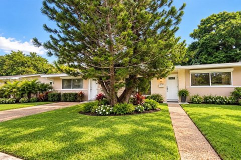 Villa ou maison à vendre à Palmetto Bay, Floride: 3 chambres, 169.64 m2 № 2402678 - photo 16