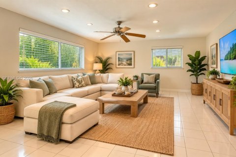 Villa ou maison à vendre à Palmetto Bay, Floride: 3 chambres, 169.64 m2 № 2402678 - photo 9