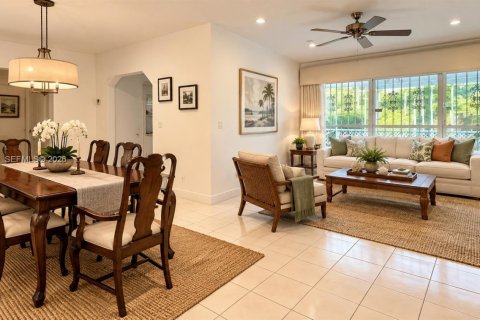 Villa ou maison à vendre à Palmetto Bay, Floride: 3 chambres, 169.64 m2 № 2402678 - photo 7