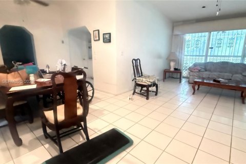Villa ou maison à vendre à Palmetto Bay, Floride: 3 chambres, 169.64 m2 № 2402678 - photo 6