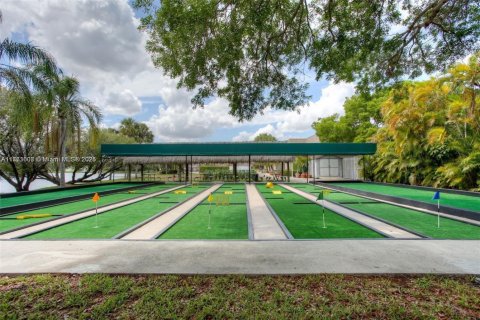 Condo in Weston, Florida, 2 bedrooms № 2154514 - photo 29