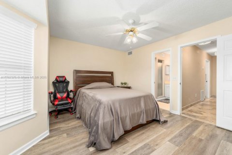 Townhouse in Jacksonville, Florida 3 bedrooms № 1867659 - photo 18