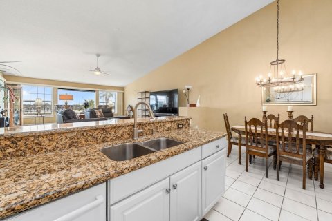 Townhouse in Jacksonville, Florida 3 bedrooms № 1867659 - photo 6