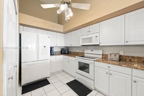 Townhouse in Jacksonville, Florida 3 bedrooms № 1867659 - photo 7