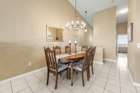 Townhouse in Jacksonville, Florida 3 bedrooms № 1867659 - photo 9