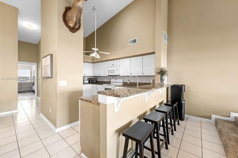 Townhouse in Jacksonville, Florida 3 bedrooms № 1867659 - photo 5