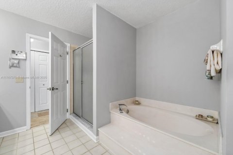 Townhouse in Jacksonville, Florida 3 bedrooms № 1867659 - photo 12