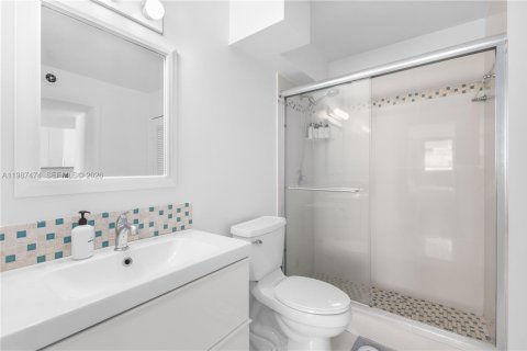 Снять в аренду кондоминиум в Майами-Бич, Флорида 1 спальня, 60.94м2, № 2049755 - фото 9