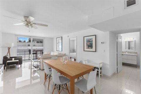 Снять в аренду кондоминиум в Майами-Бич, Флорида 1 спальня, 60.94м2, № 2049755 - фото 17