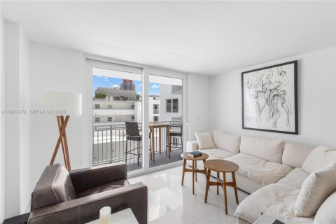 Снять в аренду кондоминиум в Майами-Бич, Флорида 1 спальня, 60.94м2, № 2049755 - фото 14