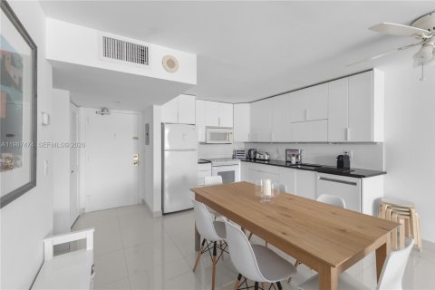 Снять в аренду кондоминиум в Майами-Бич, Флорида 1 спальня, 60.94м2, № 2049755 - фото 15