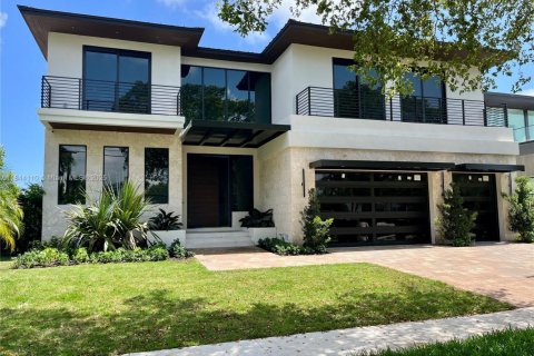 Villa ou maison à louer à North Miami, Floride: 7 chambres, 597.73 m2 № 1841204 - photo 14