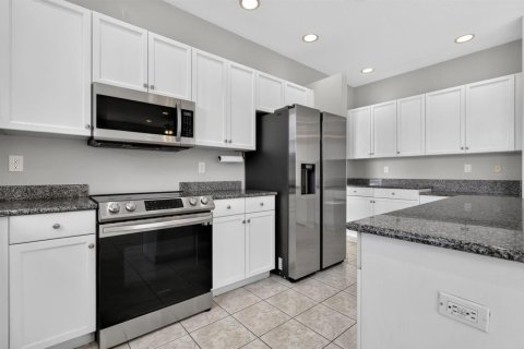House in Wellington, Florida 5 bedrooms, 293.2 sq.m. № 2178983 - photo 23