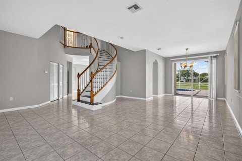 House in Wellington, Florida 5 bedrooms, 293.2 sq.m. № 2178983 - photo 6