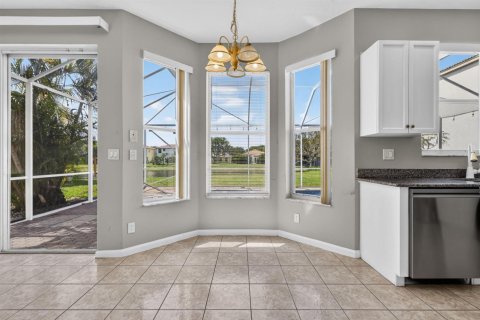 House in Wellington, Florida 5 bedrooms, 293.2 sq.m. № 2178983 - photo 26