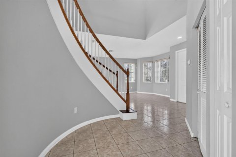 House in Wellington, Florida 5 bedrooms, 293.2 sq.m. № 2178983 - photo 11