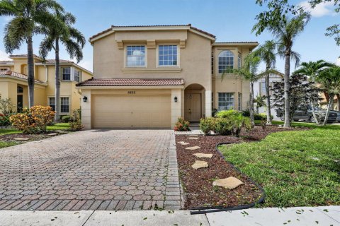 House in Wellington, Florida 5 bedrooms, 293.2 sq.m. № 2178983 - photo 2