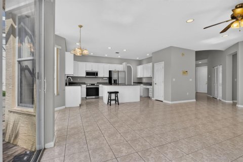 House in Wellington, Florida 5 bedrooms, 293.2 sq.m. № 2178983 - photo 16