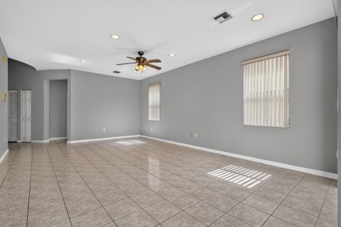 House in Wellington, Florida 5 bedrooms, 293.2 sq.m. № 2178983 - photo 17