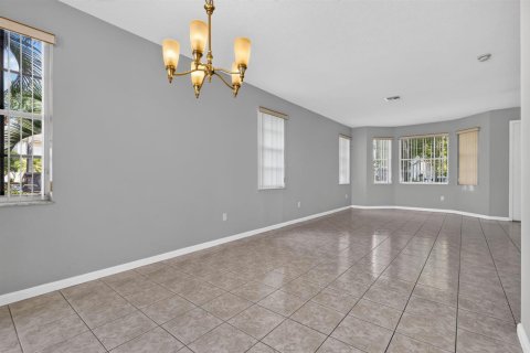 House in Wellington, Florida 5 bedrooms, 293.2 sq.m. № 2178983 - photo 9