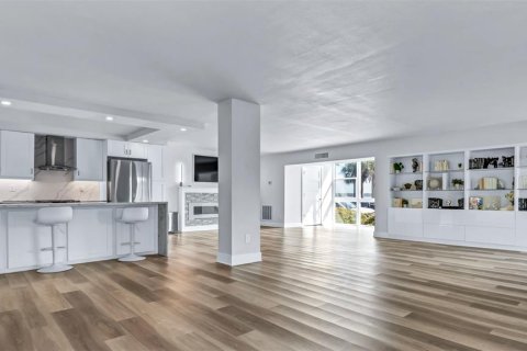 Condo in Clearwater, Florida, 3 bedrooms  № 1568387 - photo 8
