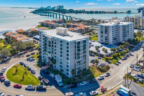 Copropriété à louer à Clearwater, Floride: 3 chambres, 181.16 m2 № 1568387 - photo 1