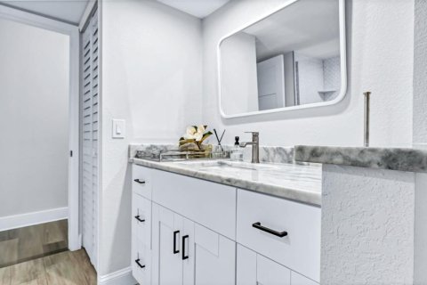 Condo in Clearwater, Florida, 3 bedrooms  № 1568387 - photo 22