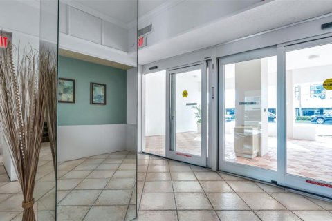 Condo in Clearwater, Florida, 3 bedrooms  № 1568387 - photo 4