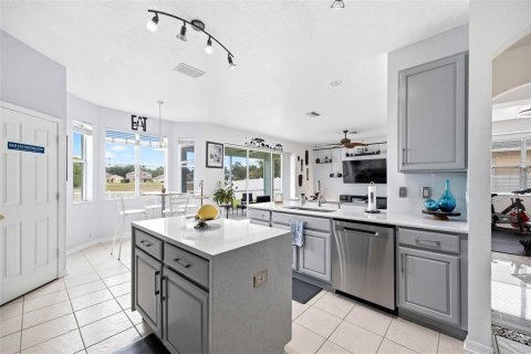 Casa en venta en Spring Hill, Florida, 3 dormitorios, 250.28 m2 № 2233901 - foto 16