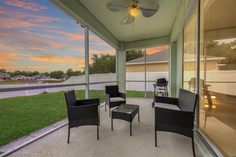 Casa en venta en Spring Hill, Florida, 3 dormitorios, 250.28 m2 № 2233901 - foto 2