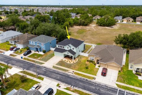 Casa en venta en Spring Hill, Florida, 3 dormitorios, 250.28 m2 № 2233901 - foto 3