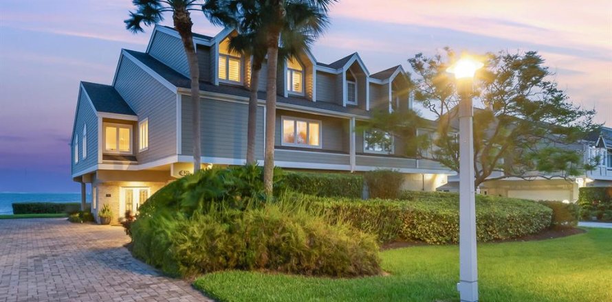 Condo in Bradenton, Florida, 3 bedrooms № 2115383