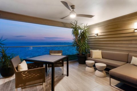 Condo in Bradenton, Florida, 3 bedrooms № 2115383 - photo 3