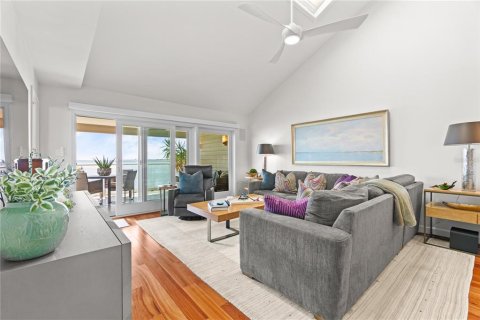 Condo in Bradenton, Florida, 3 bedrooms № 2115383 - photo 11