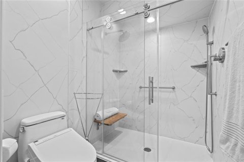 Condo in Bradenton, Florida, 3 bedrooms № 2115383 - photo 27