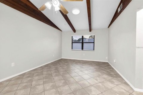 Villa ou maison à louer à Sarasota, Floride: 2 chambres, 80.92 m2 № 1846794 - photo 4