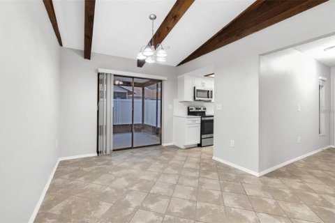 Villa ou maison à louer à Sarasota, Floride: 2 chambres, 80.92 m2 № 1846794 - photo 5