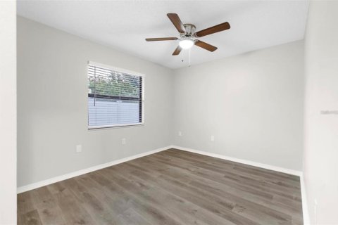 Villa ou maison à louer à Sarasota, Floride: 2 chambres, 80.92 m2 № 1846794 - photo 10