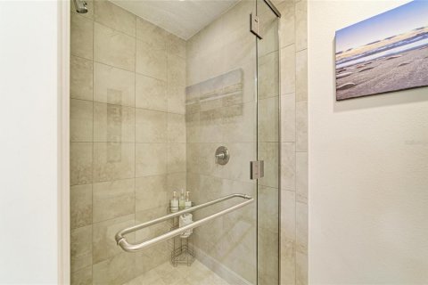 Condo in Bradenton, Florida, 2 bedrooms  № 2378372 - photo 28