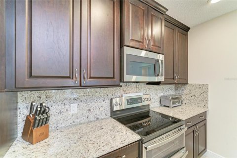 Condo in Bradenton, Florida, 2 bedrooms  № 2378372 - photo 21