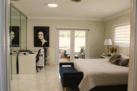 House in Wilton Manors, Florida 3 bedrooms, 186.73 sq.m. № 2052234 - photo 15