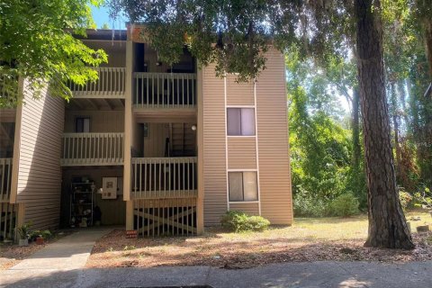 Condominio en Gainesville, Florida, 2 dormitorios  № 2303028