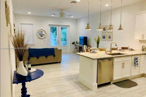 Снять в аренду квартиру в Стьюарт, Флорида 3 спальни, 326.92м2, № 1963879 - фото 10