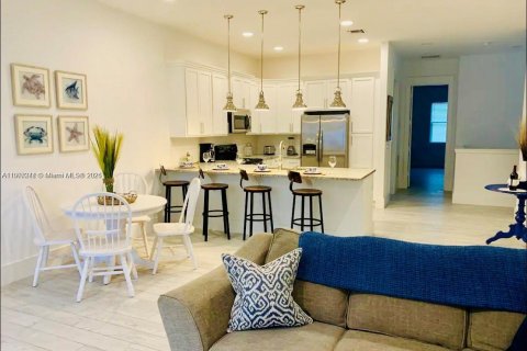 Снять в аренду квартиру в Стьюарт, Флорида 3 спальни, 326.92м2, № 1963879 - фото 5