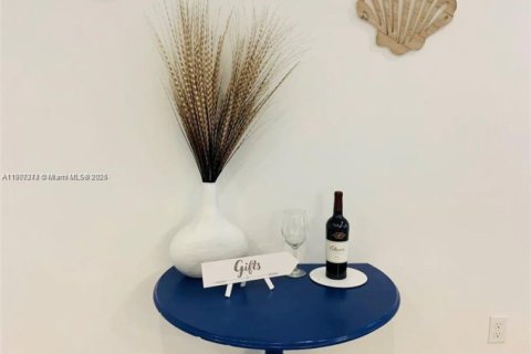 Снять в аренду квартиру в Стьюарт, Флорида 3 спальни, 326.92м2, № 1963879 - фото 16