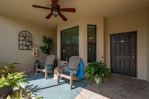 Condo in Bradenton, Florida, 2 bedrooms in LAKEWOOD NATIONAL № 2106165 - photo 6