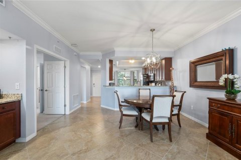 Condo in Bradenton, Florida, 2 bedrooms in LAKEWOOD NATIONAL № 2106165 - photo 18