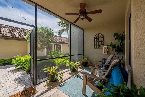 Condo in Bradenton, Florida, 2 bedrooms in LAKEWOOD NATIONAL № 2106165 - photo 7