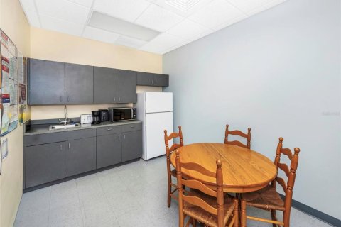 Immobilier commercial à vendre à Clearwater, Floride: 352.66 m2 № 2113364 - photo 3