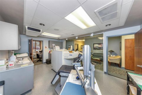 Immobilier commercial à vendre à Clearwater, Floride: 352.66 m2 № 2113364 - photo 21